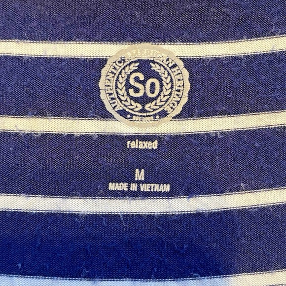 Sonoma Women's Relaxed T-Shirt Medium Blue White Striped Lightweight - Picture 7 of 9